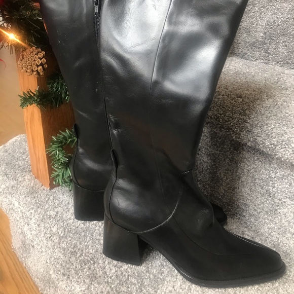 Miss Rossi Black Leather Heel Boots EXCELLENT - Picture 1 of 9